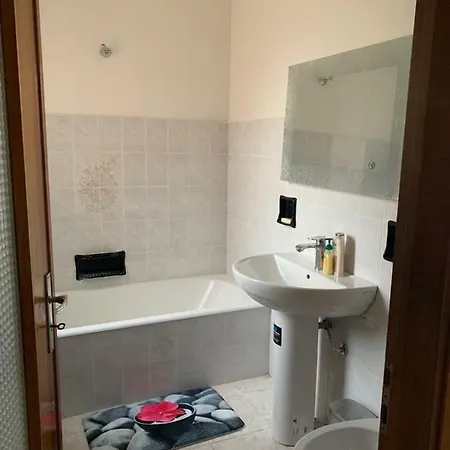 Apartment Comfort Between Italy And France